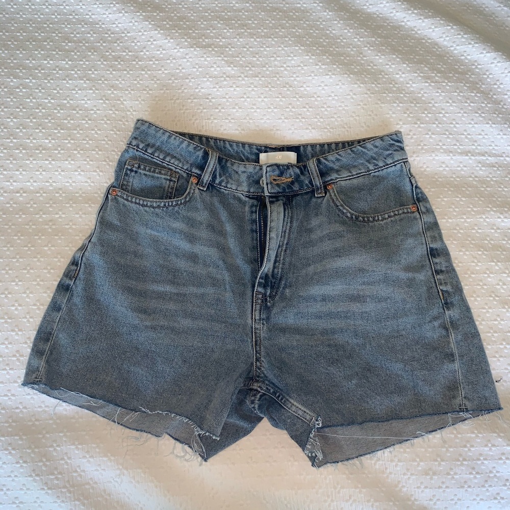 NWOT high waisted jean shorts